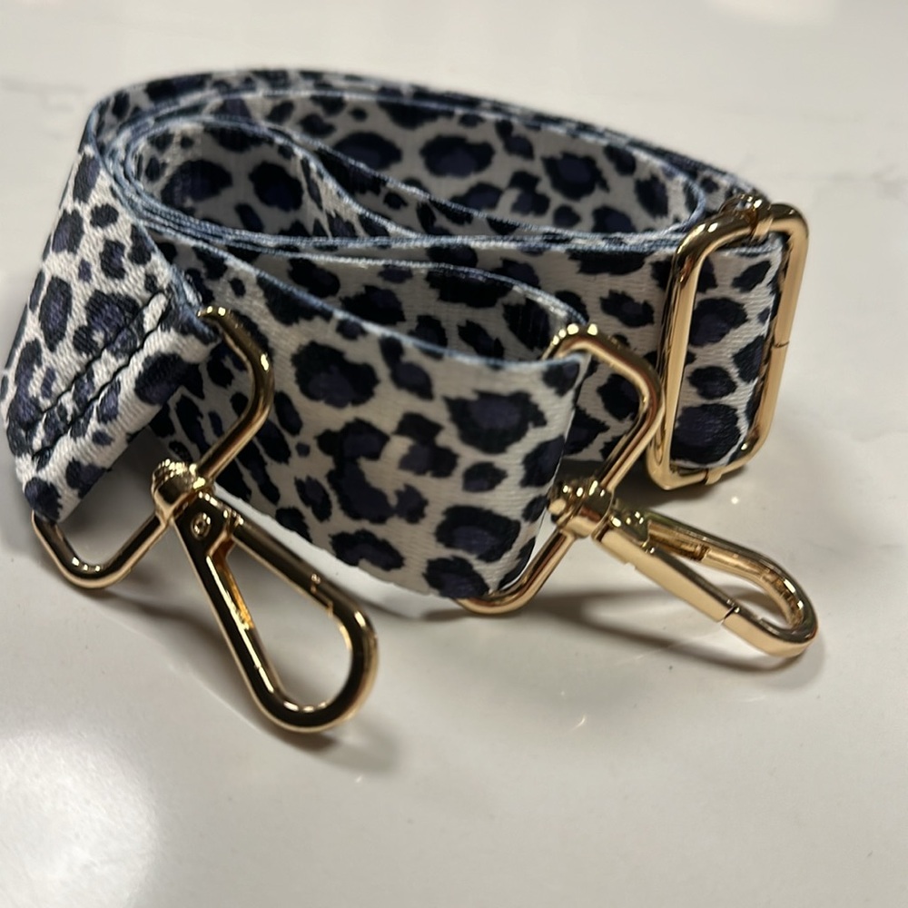 NWOT- Stylish Adjustable White and Navy Blue  Bag Animal Print Strap.